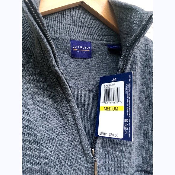 Arrow Men's Quarter-Zip Long Sleeve Sweater in Carbon Heather (M) - Picture 3 of 4